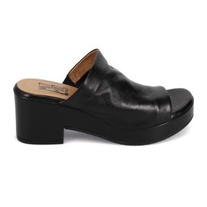 Y2K Black leather platform slide